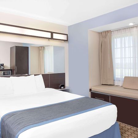 Microtel Inn And Suites San Angelo Exterior photo