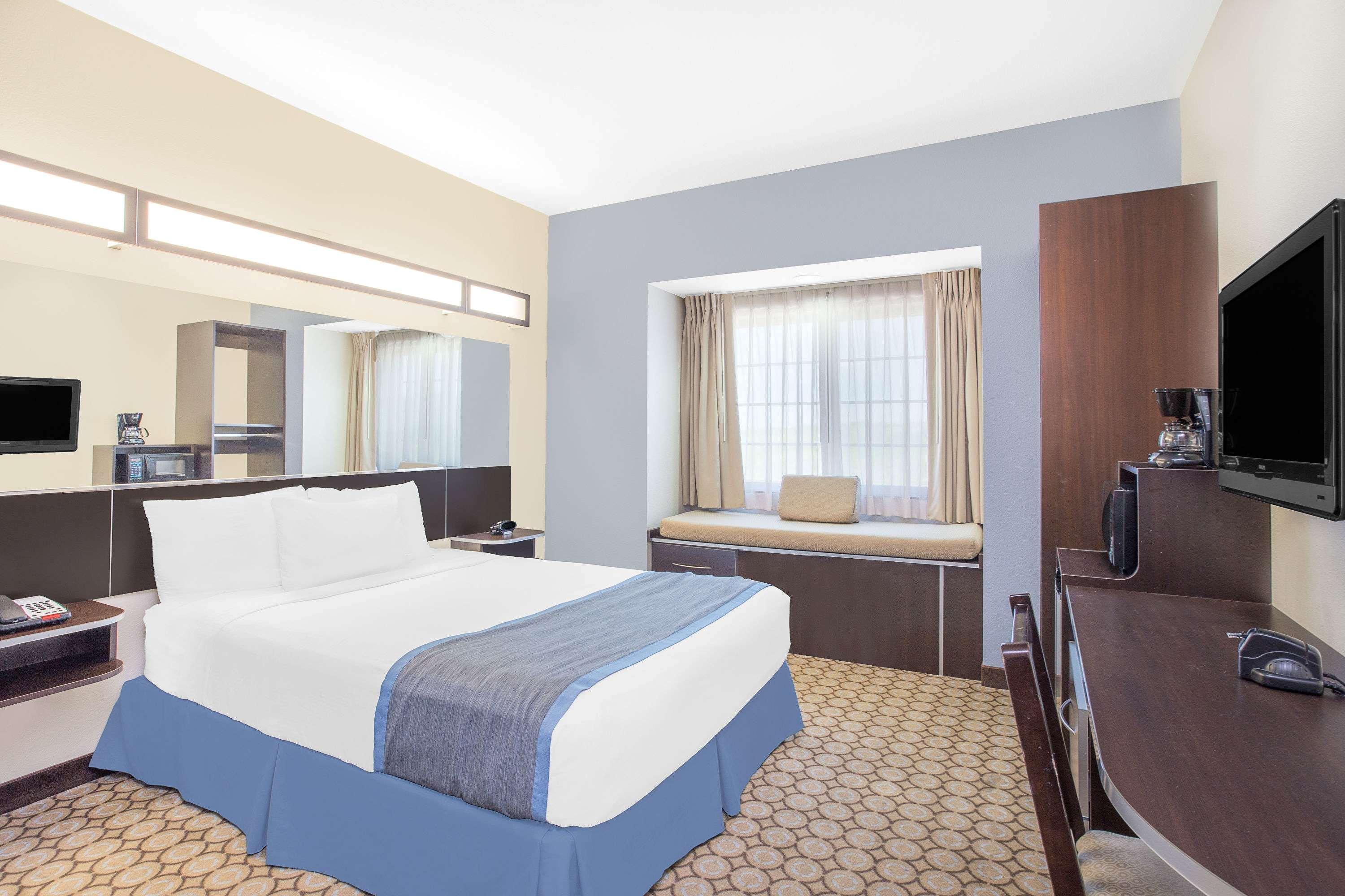 Microtel Inn And Suites San Angelo Exterior photo