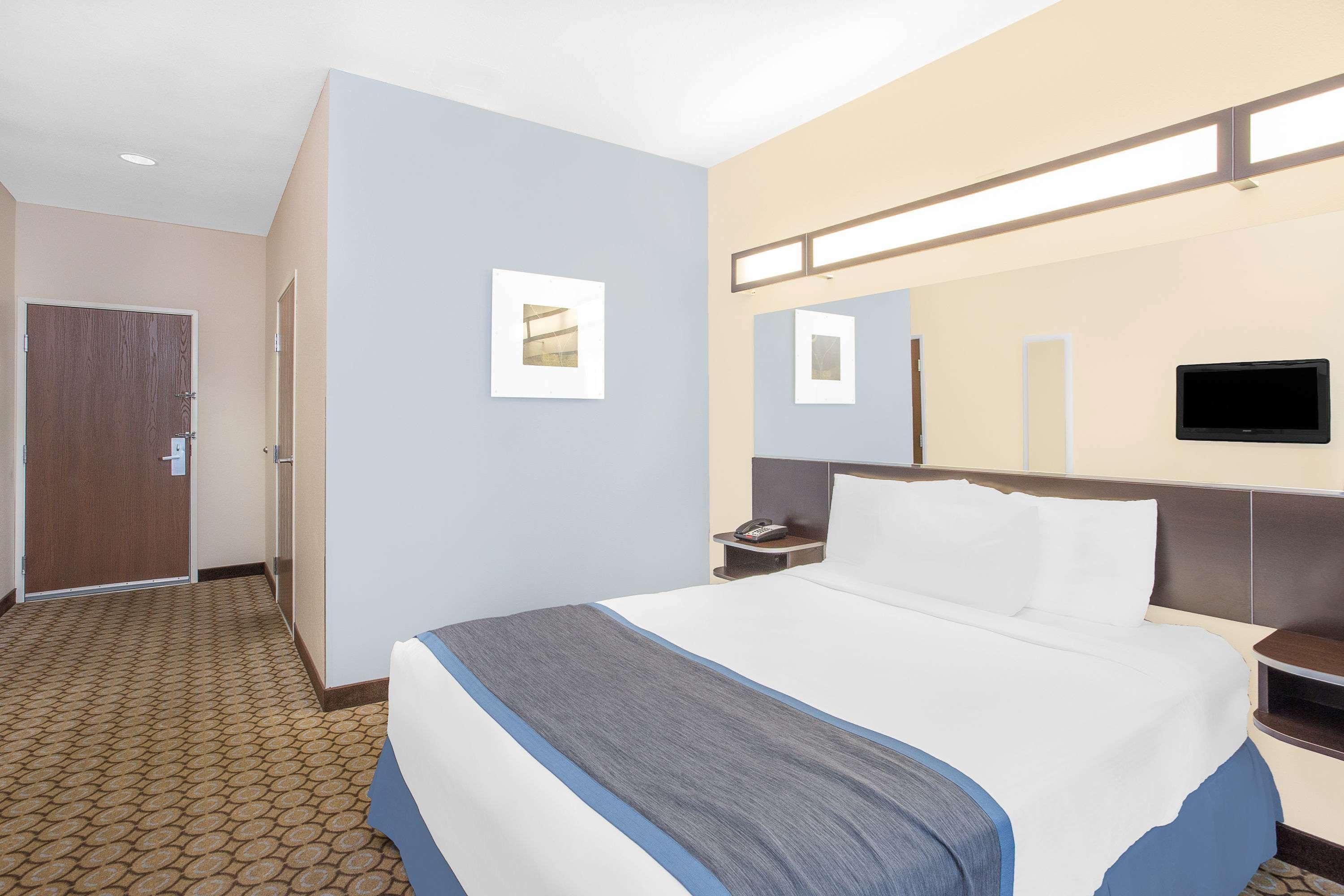 Microtel Inn And Suites San Angelo Exterior photo
