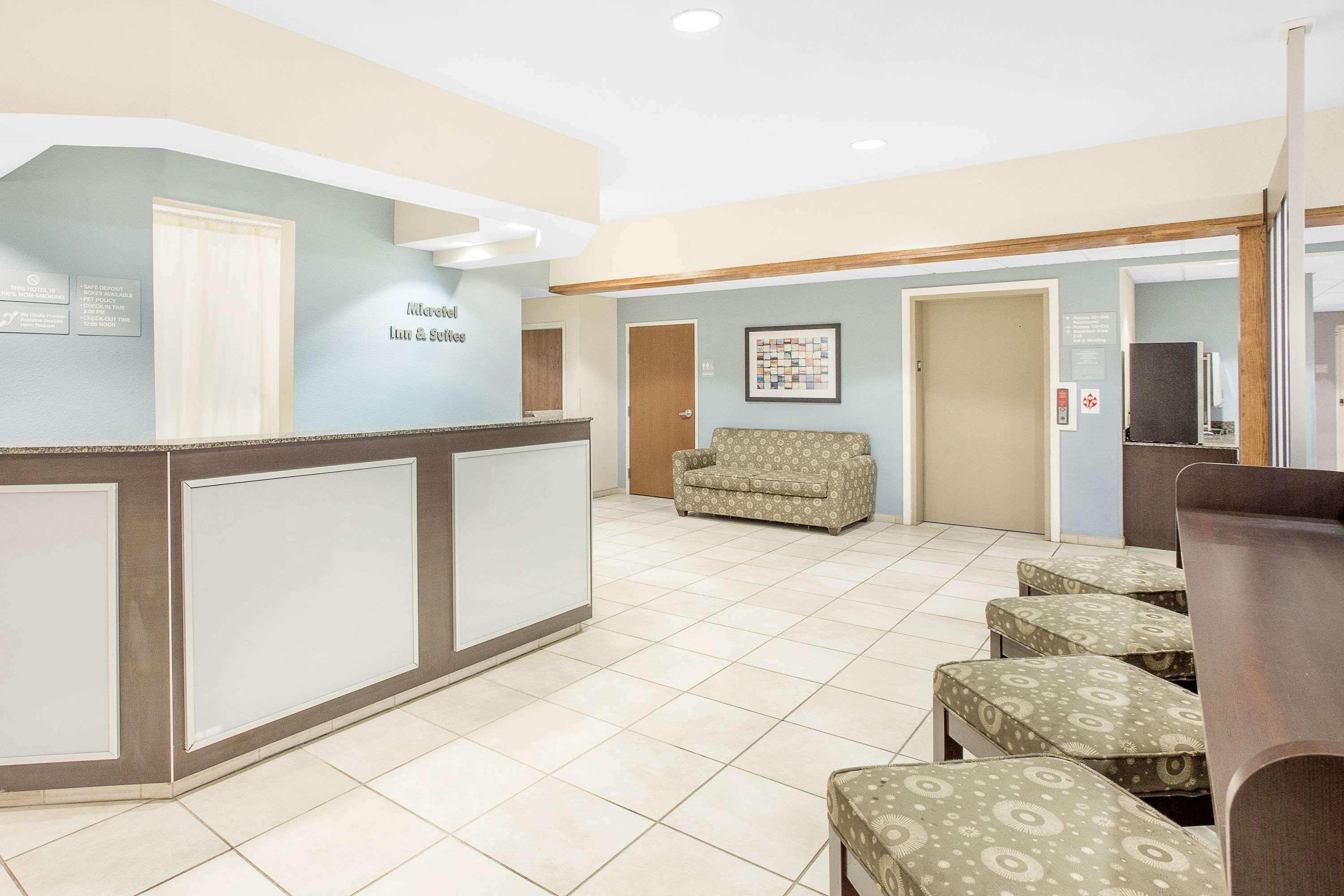 Microtel Inn And Suites San Angelo Exterior photo