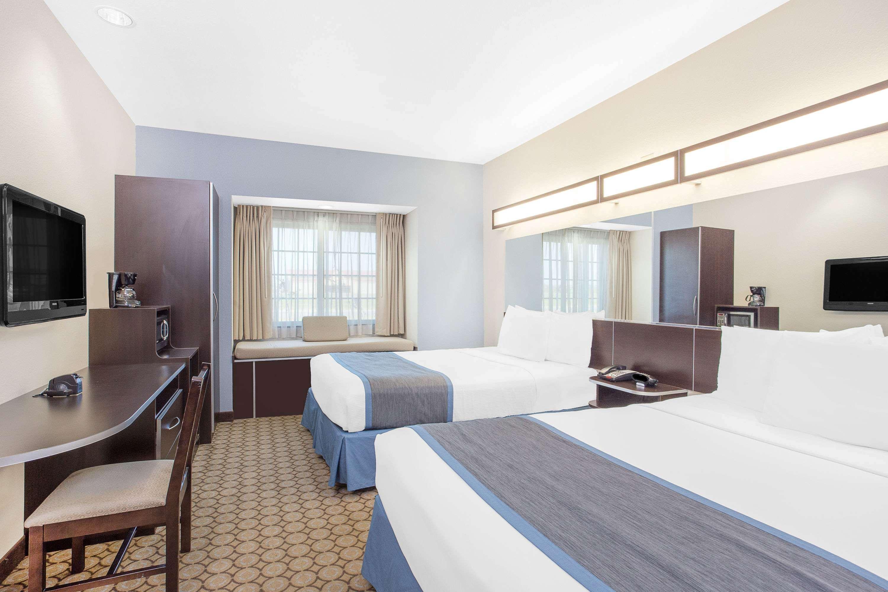 Microtel Inn And Suites San Angelo Exterior photo
