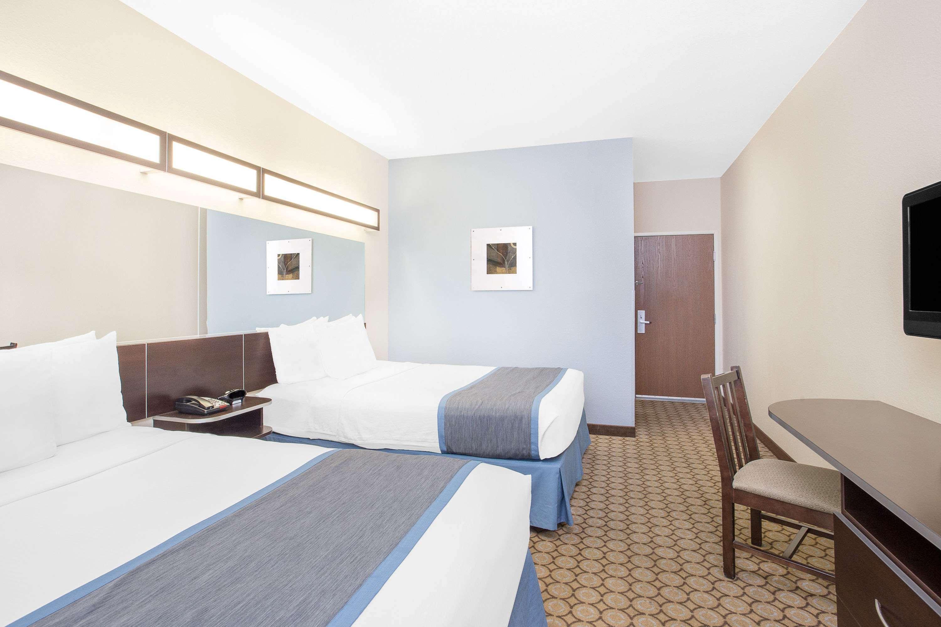 Microtel Inn And Suites San Angelo Exterior photo